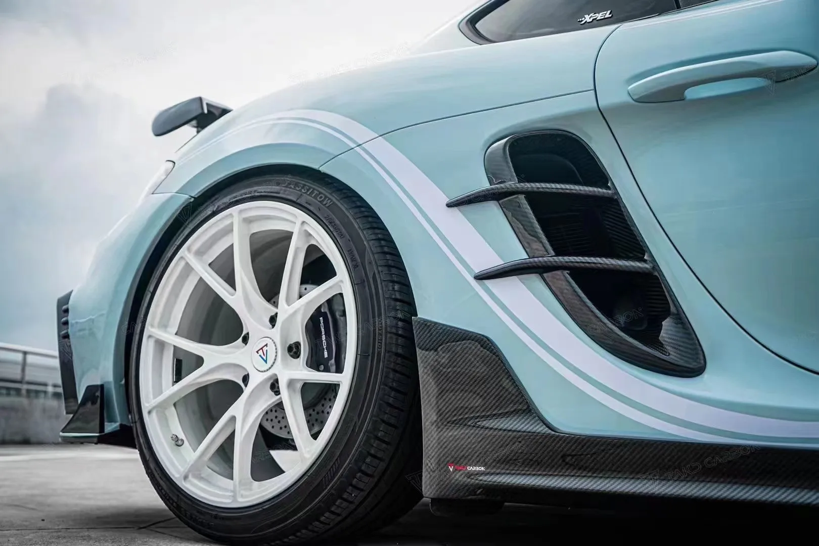 для Porsche 718 Carbon fiber body kit 718 Модернизированный карбоновый спойлер переднего и заднего бамперов в стиле TAKD, боковые юбки . ' - ' . 2