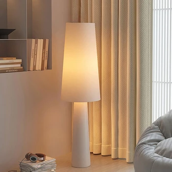 Атмосфера гостиной Торшер Nordic Hotel Прикроватная тумбочка для спальни в бесшумном стиле французского древнего искусства Декоративная лампа в кремовом стиле