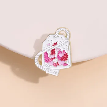 Брошь с подвеской в виде розовой вишни, Металлический значок, костюм Романтической девушки на лацкане